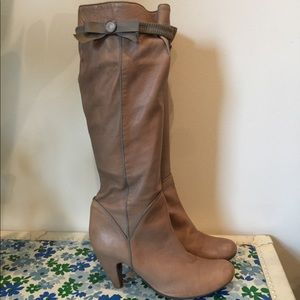 Anthrpologie luxe leather boots with bow